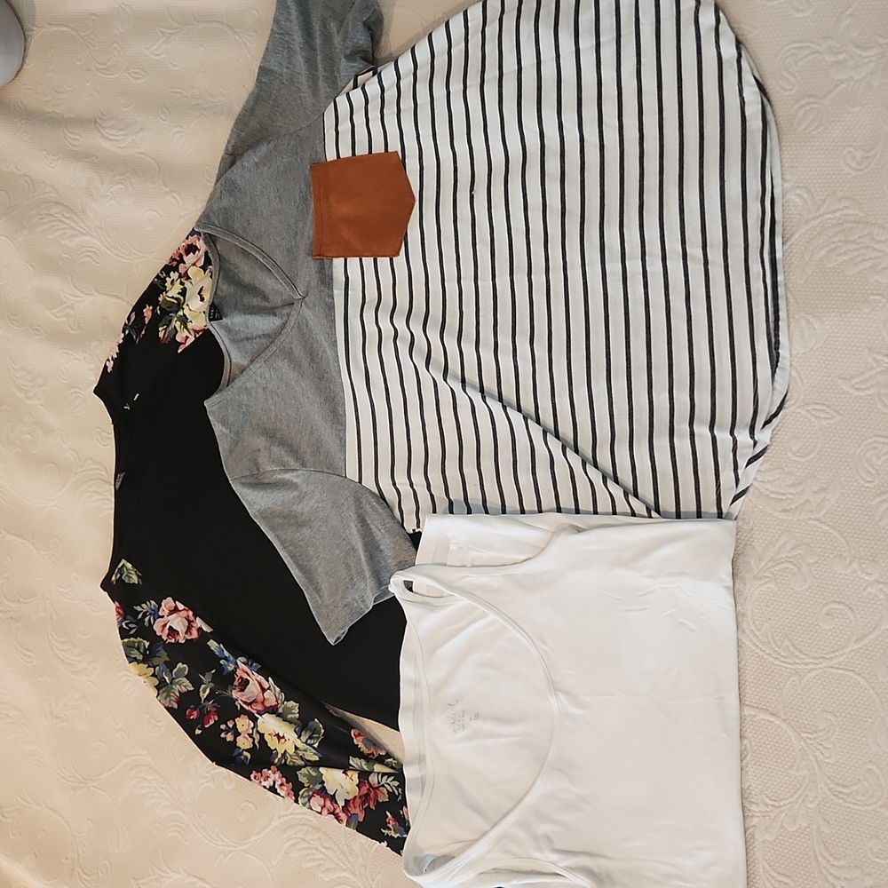 3 Maternity Shirts size Medium